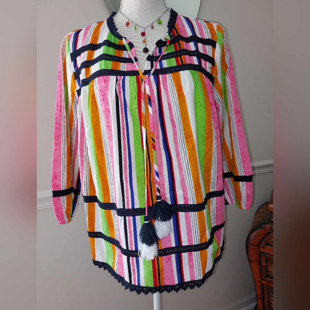 CROWN & IVY boho top